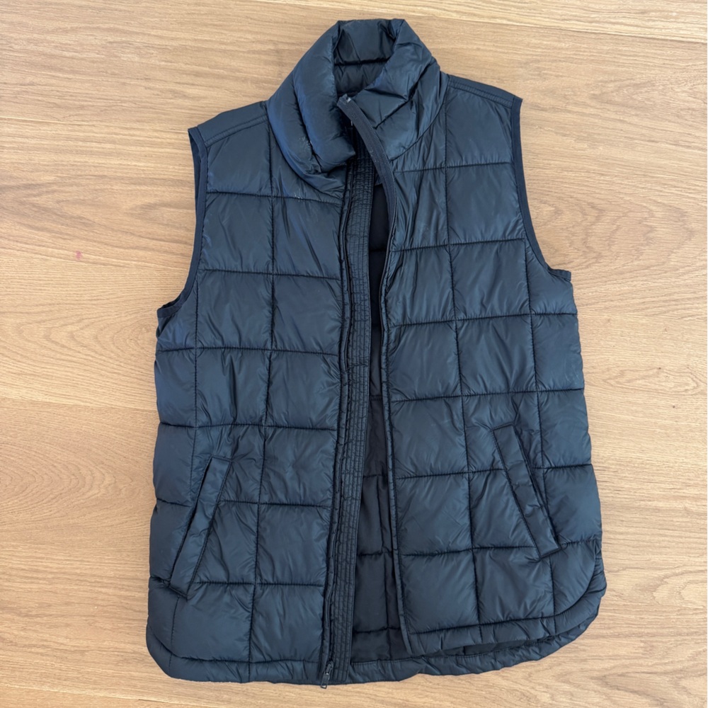 GAP Dark Quilted Outerwear